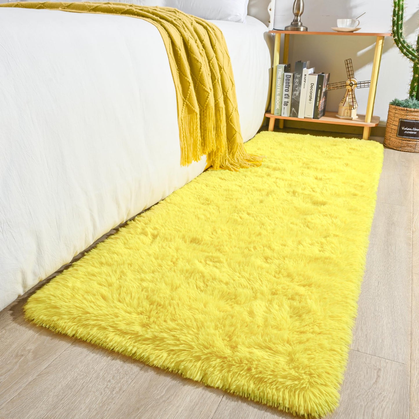 Keeko 4x5.3 Black Fluffy Shag Rug